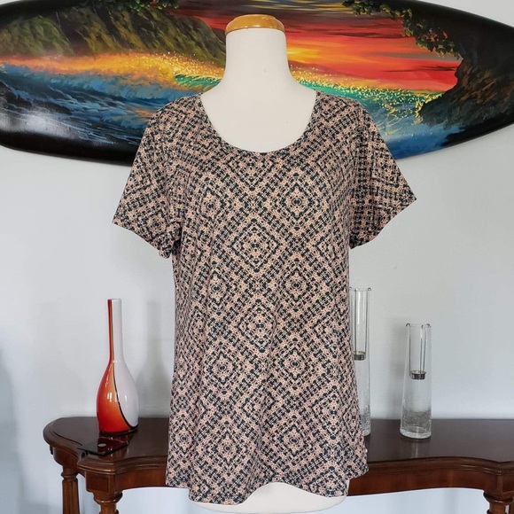 LuLaRoe Tops - Lularoe top